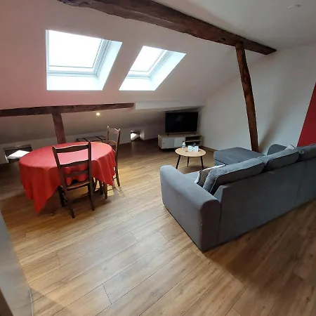 Logis - Les Pasteliers 2*