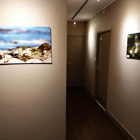 Logis - Les Pasteliers Otel 2*