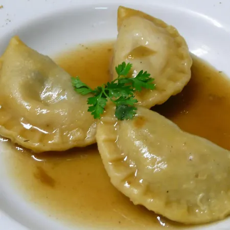 Les Pasteliers Hotel