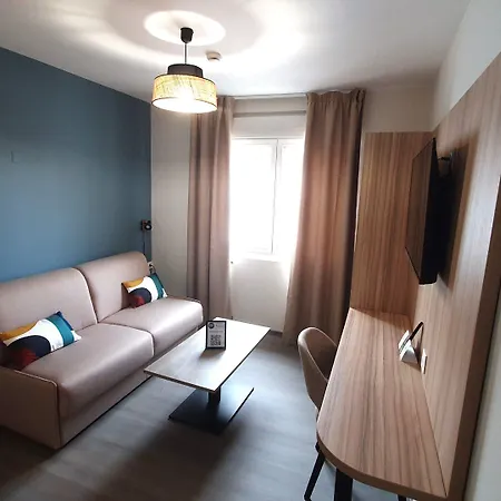 Otel Logis - Les Pasteliers