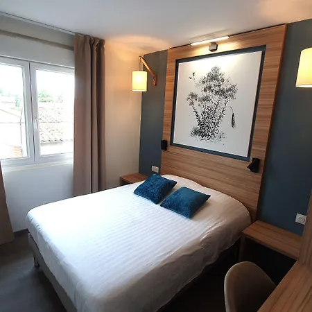 Otel Logis - Les Pasteliers Lavaur (Tarn)