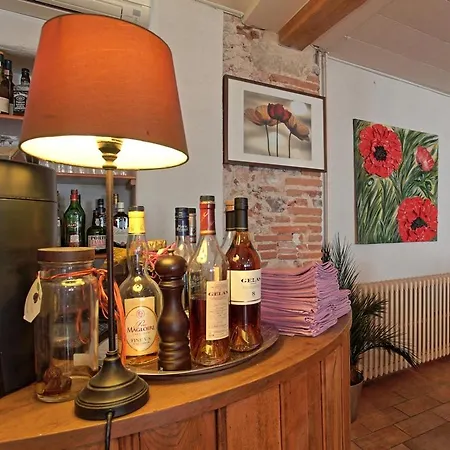 Hotel Les Pasteliers 2*