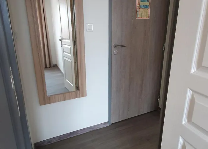 Logis - Les Pasteliers ホテル 2*