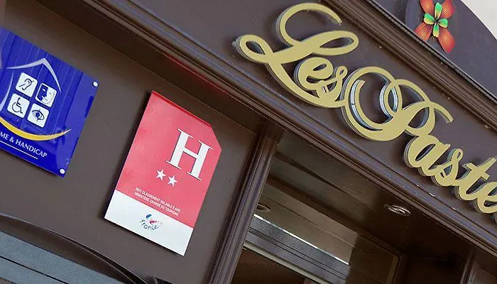 Logis - Les Pasteliers ラヴォール