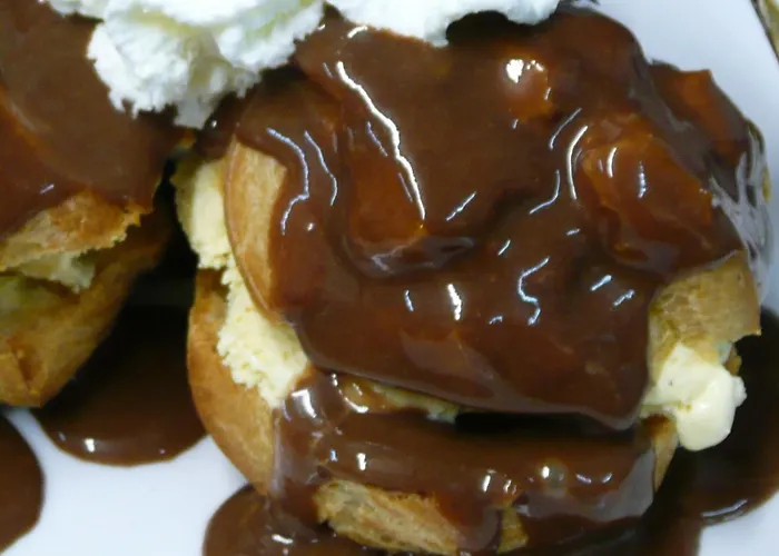 Logis - Les Pasteliers ホテル ラヴォール