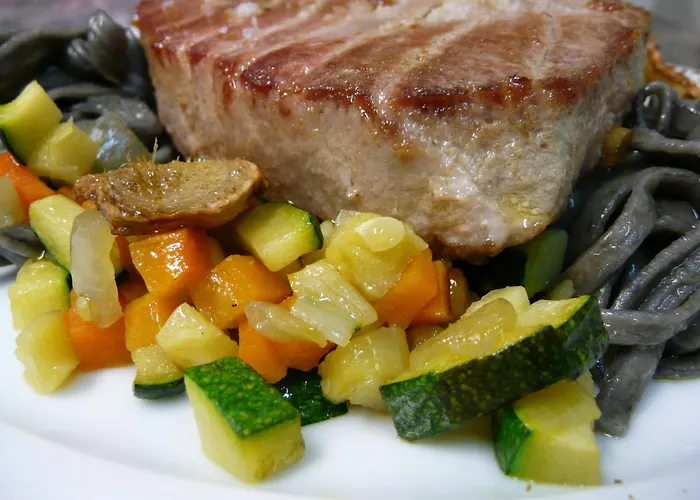 Logis - Les Pasteliers ホテル 2*